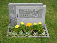  Ivan Vallrud, * 1932 ┼ 1995
Makan Mildred (f Andersson), * 1931 ┼ 1995