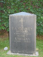  P.A. Strinnholm, Bredträsk, * 1860 ┼ 1933, Hustrun Karolina, * 1863 ┼ 1935