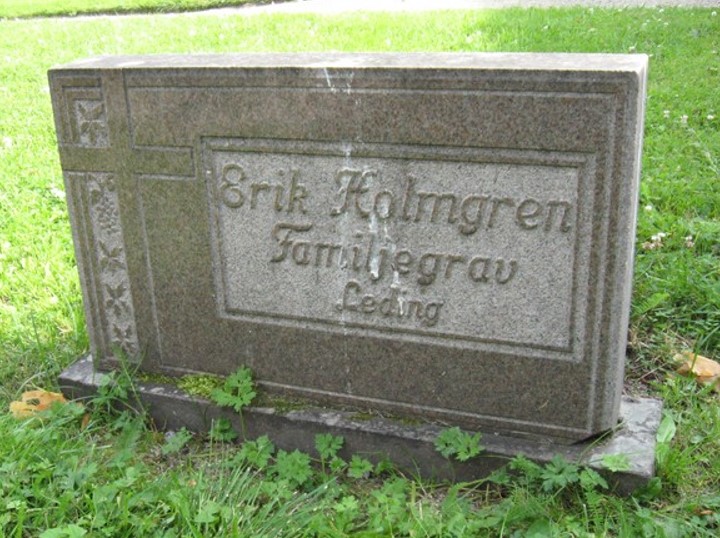 gravstenar_bjorna_bjo_erik_holmgren_familjegrav.jpg