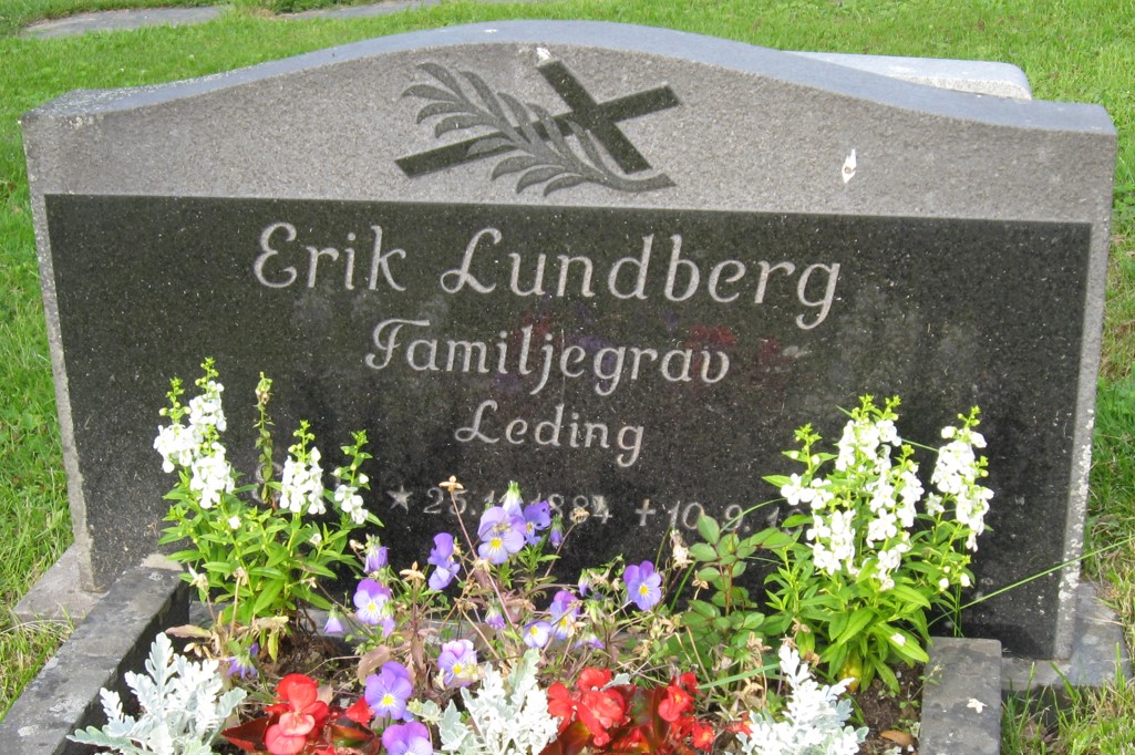 gravstenar_bjorna_bjo_erik_lundberg_familjegrav.jpg