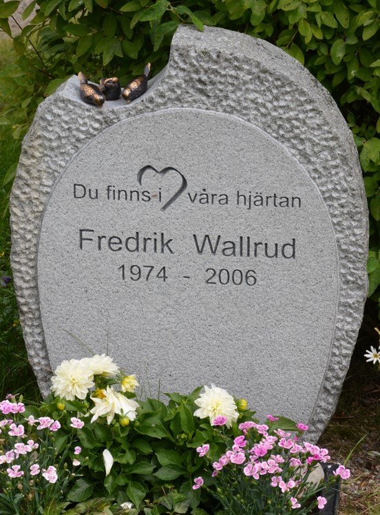 gravstenar_bjorna_bjo_fredrik_wallrud.jpg