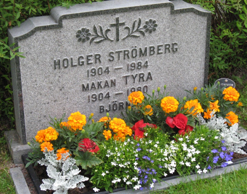 gravstenar_bjorna_bjo_holger_stroumlmberg.jpg