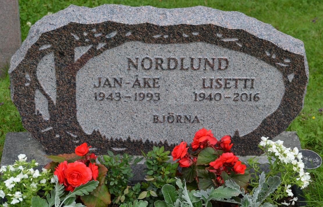 gravstenar_bjorna_bjo_jan_aringke_nordlund.jpg