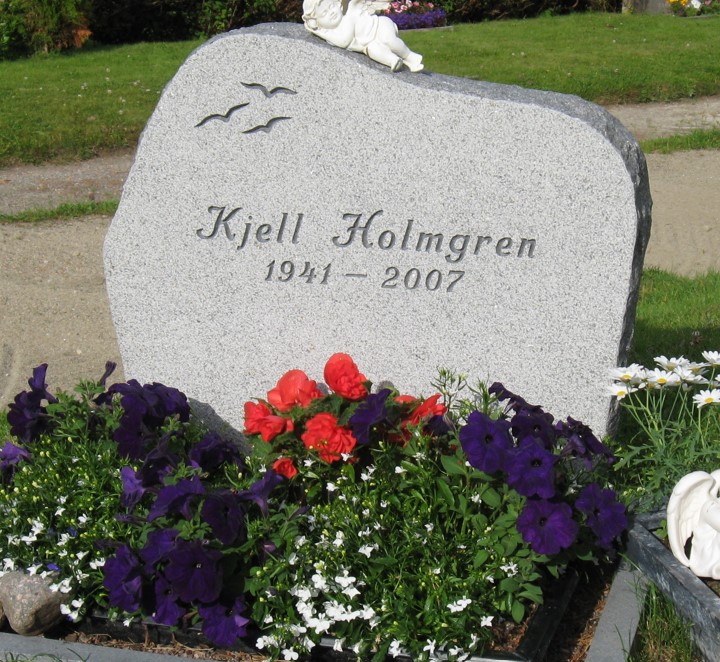 gravstenar_bjorna_bjo_kjell_holmgren.jpg