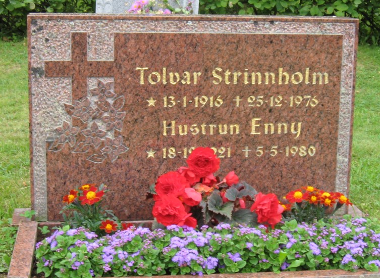 gravstenar_bredtrask_bre_tolvar_strinnholm.jpg