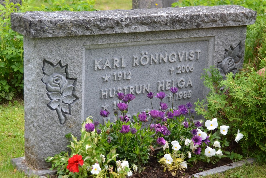 gravstenar_dorotea-risbaumlck_ris_karl_roumlnnqvist.jpg