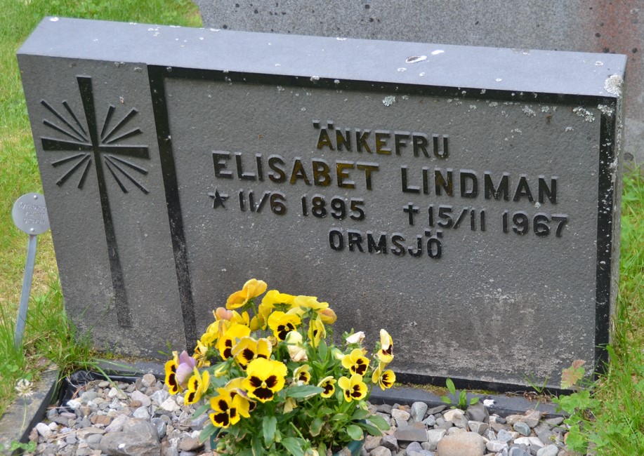 gravstenar_dorotea_dor_elisabet_lindman.jpg