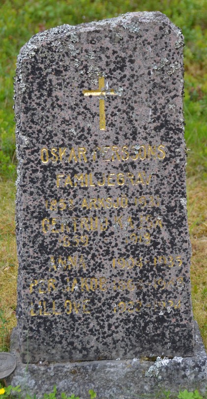 gravstenar_dorotea_dor_oskar_persson.jpg