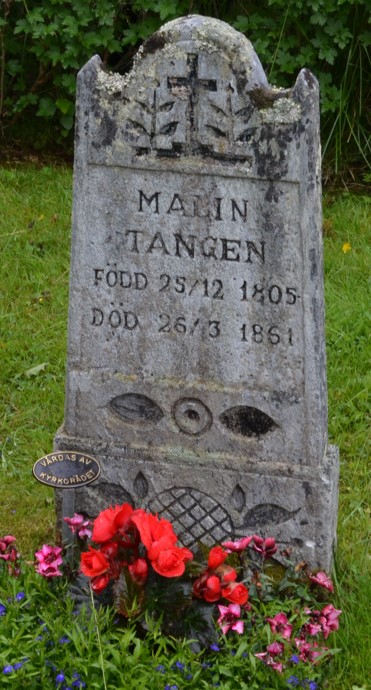 gravstenar_frostviken_ankarede_fro_malin_tangen_2021.jpg