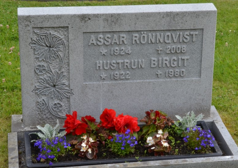 gravstenar_gidearing_gid_assar_roumlnnqvist.jpg