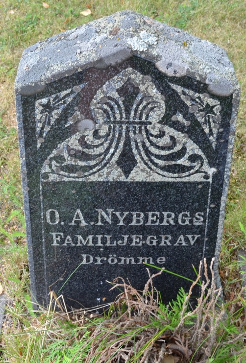 gravstenar_sidensjouml_sid_o_a_nyberg_familjegrav.jpg