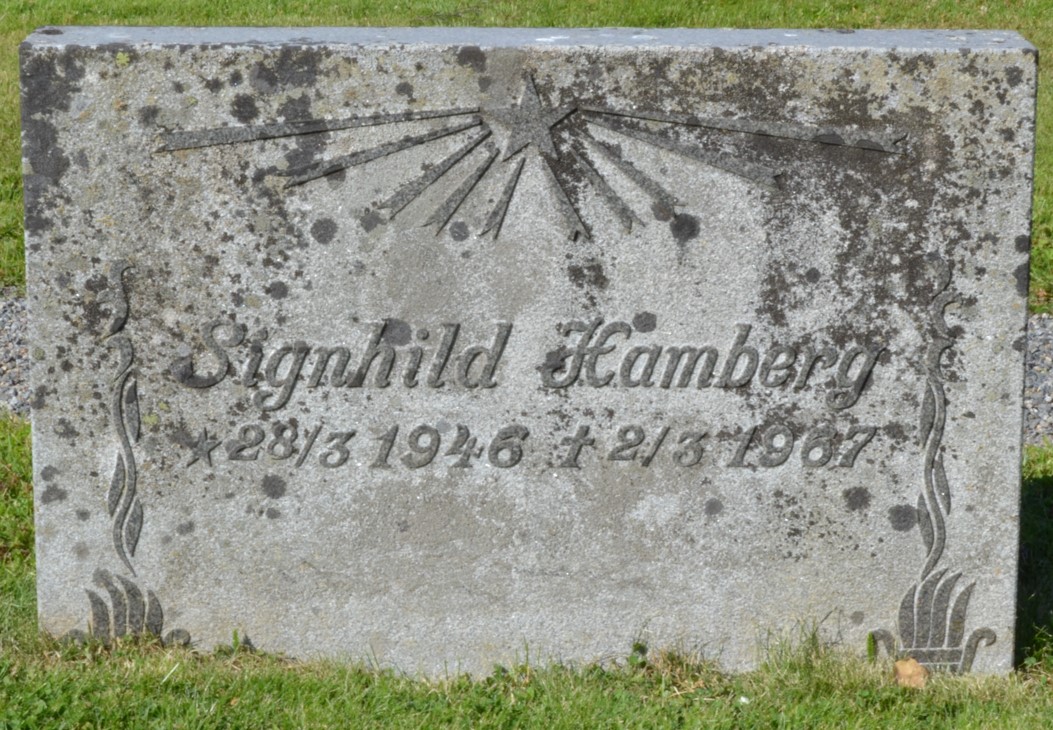 gravstenar_trehorningsjo_tre_signhild_hamberg.jpg